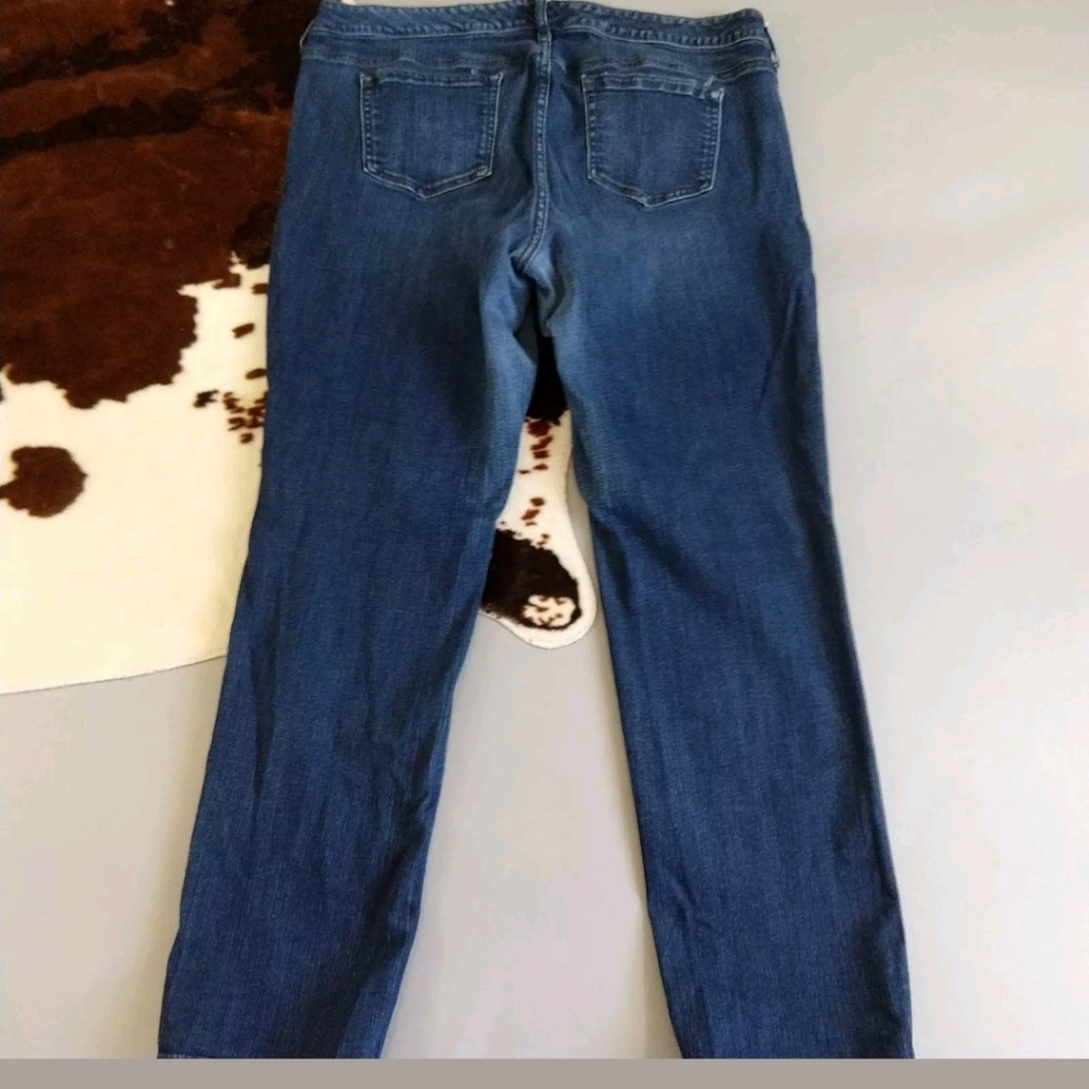 SOLD Torrid distressed skinny jeans, size 18 - Picture 4 of 8